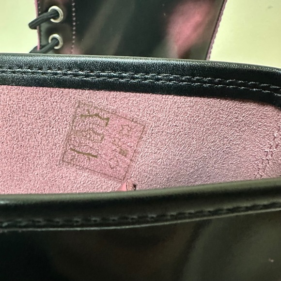 Dr. Martens Unisex 1460 Arcadia Boot Rub Off Black Pink Women's 12 Men's 11 - Picture 4 of 10